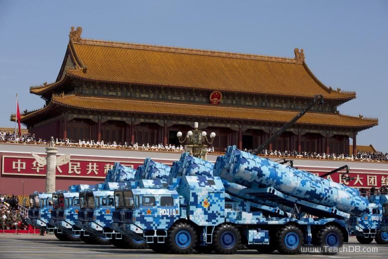 China präsentiert zum 70. Jahrestag des Sieges über Japan seine modernen Waffen